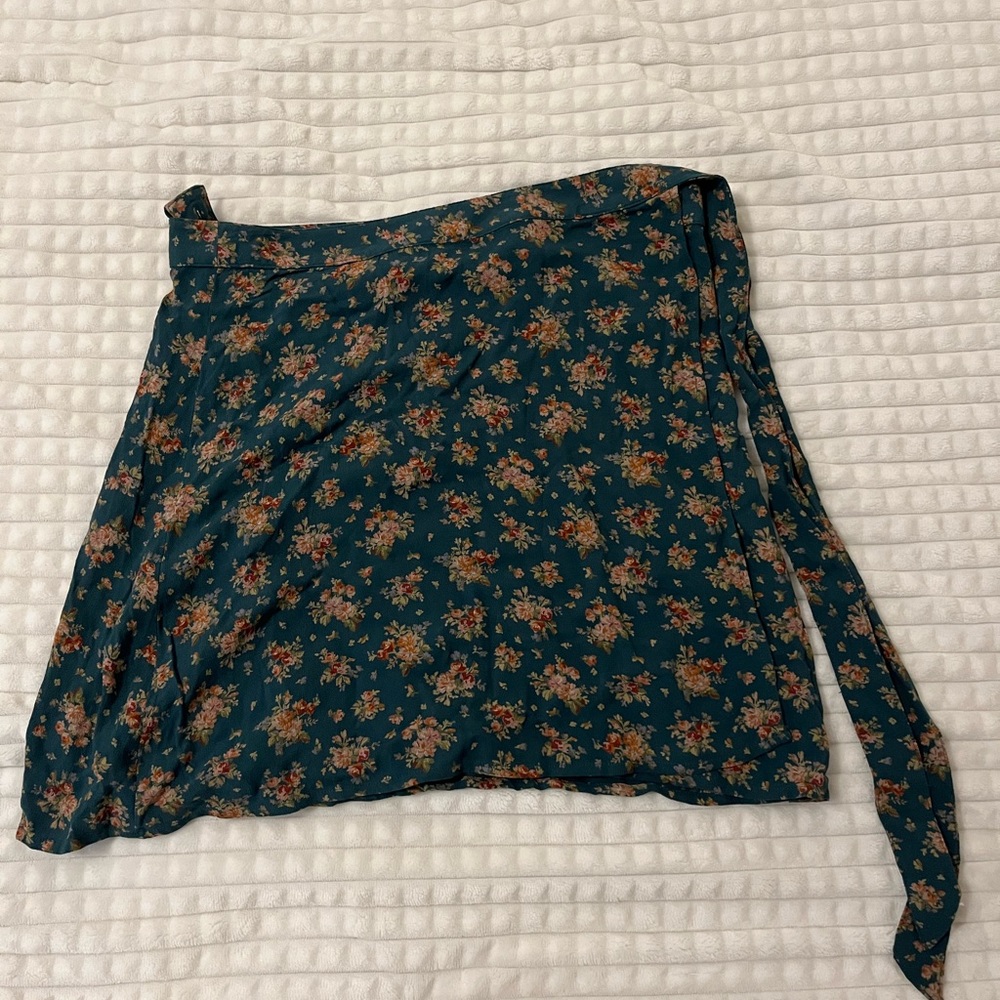 AE wrap skirt